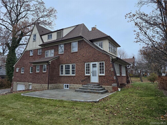 Foto del edificio - 16 Bon Air Ave