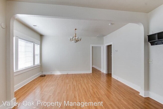 Building Photo - 4 br, 3 bath House - 117 Orange Avenue