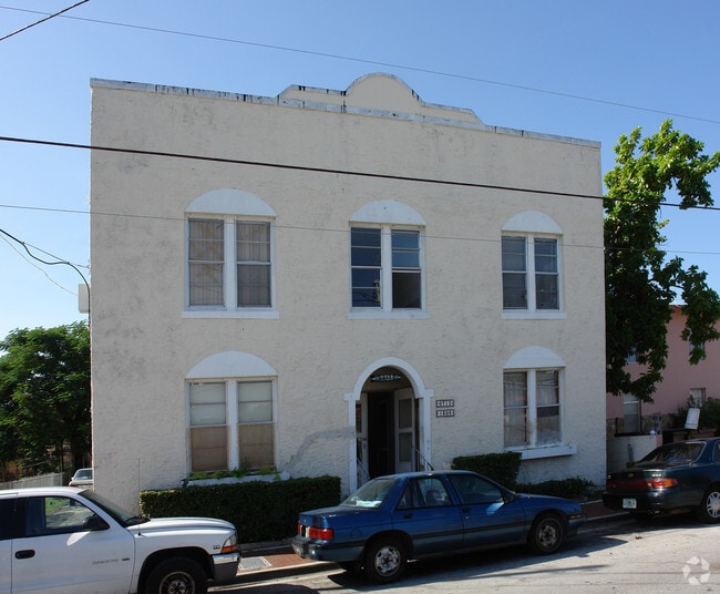 Building Photo - Otis Apartments