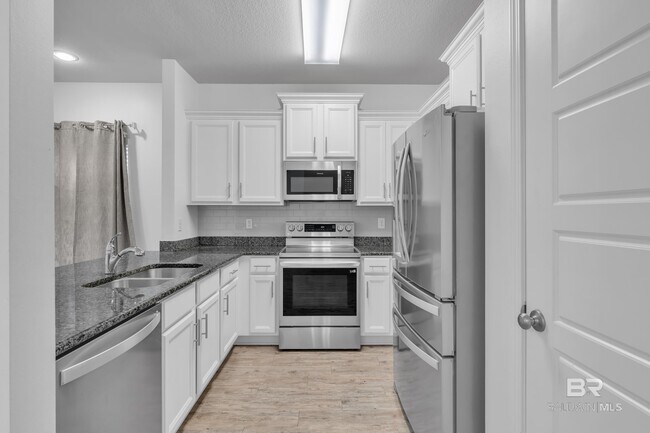 Foto del edificio - 25806 Pollard Rd