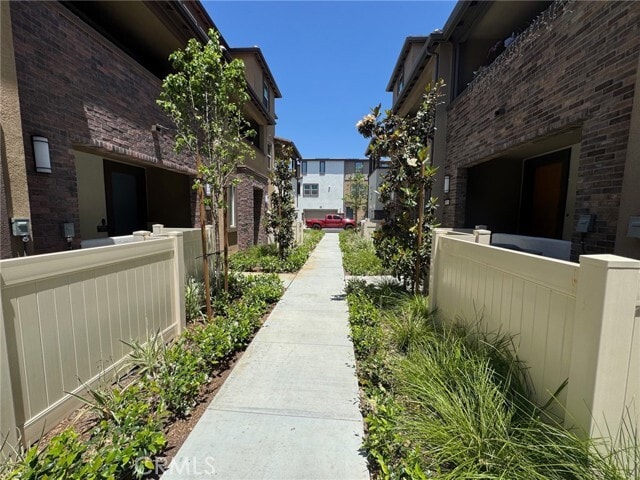 Building Photo - 1440 Stratus Dr