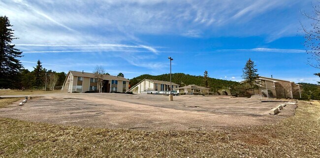 Foto del edificio - 640 Coraline Ave