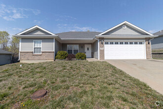 Building Photo - 4709 Dehaven Dr