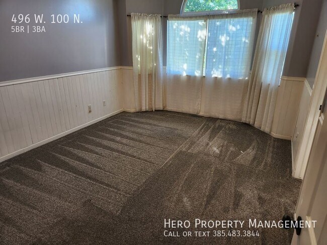 Foto del edificio - Rare Gem in Morgan Valley: Spacious 5-6 Be...