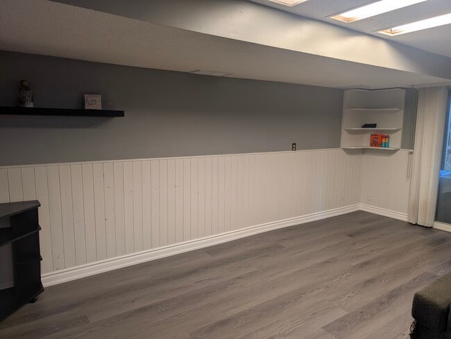 Building Photo - 45 Aberfeldy Cres