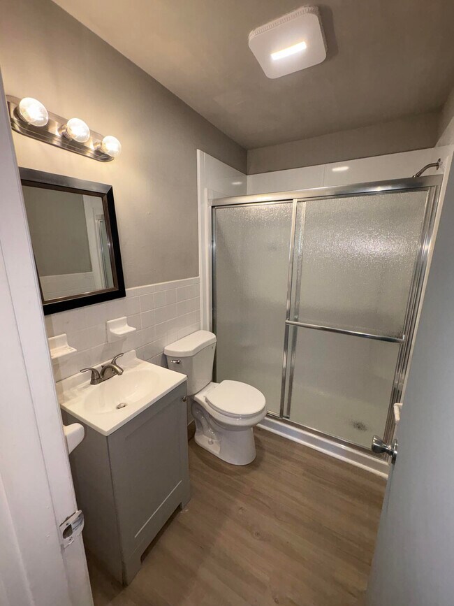 Foto del edificio - 1411 Lowe St