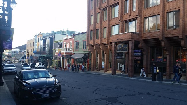 Foto del edificio - 580 Main St