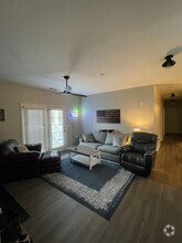 Building Photo - 321 McKenna Cir