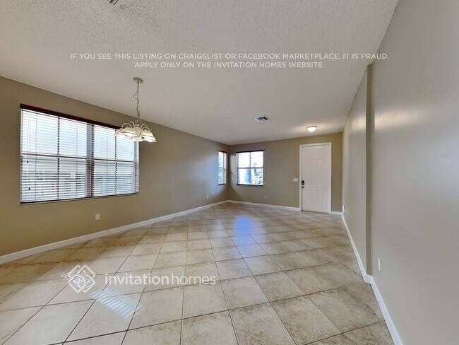 Foto del edificio - 5010 SW 155th Ave