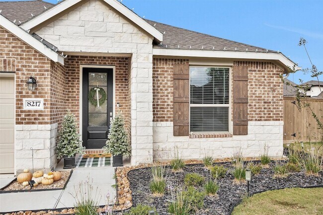 Building Photo - 8217 Boundary Waters Dr