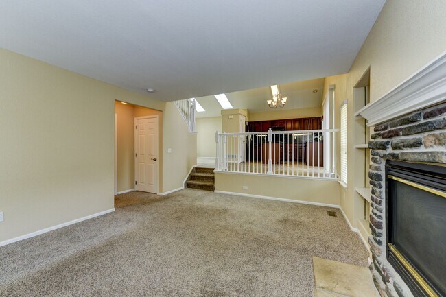 Foto del edificio - Beautifully Updated 3-Bed Home in Arapahoe...