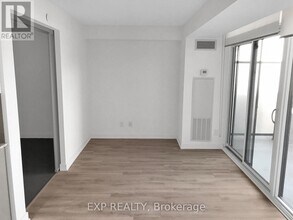 Building Photo - 160 Flemington Rd