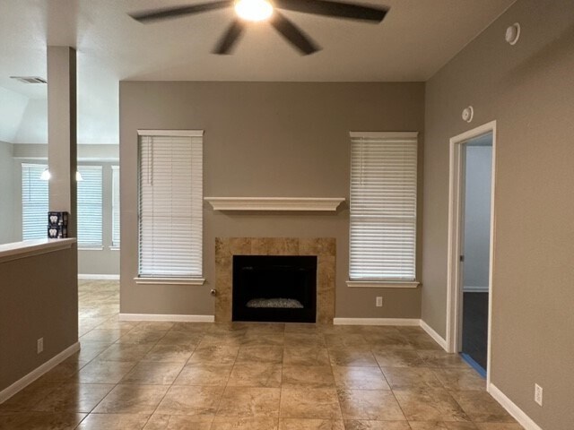 Building Photo - 814 Red River Ln