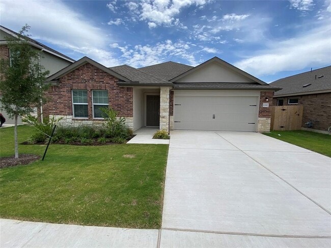 Building Photo - 1332 Aquilla Dr