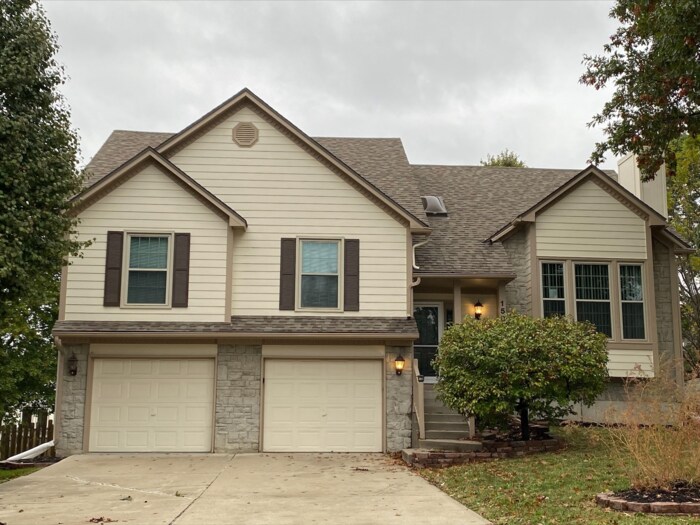 Amazing Raymore Home in a CulDeSac! House for Rent in Raymore, MO