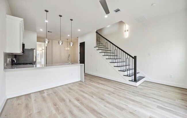 Foto del edificio - 7980 Angus St