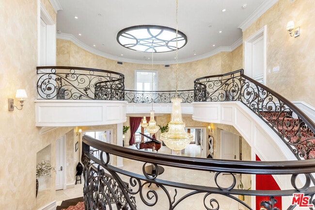 Foto del edificio - 2229 Summitridge Dr