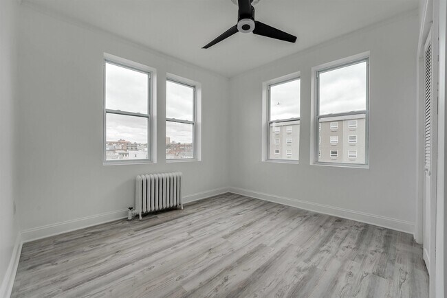 Foto del edificio - 103 Westover Pl