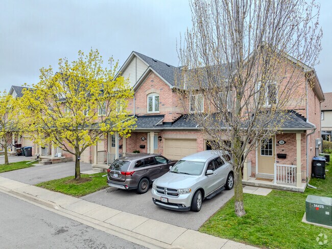 Photo du bâtiment - Pleasantview Walk Townhomes