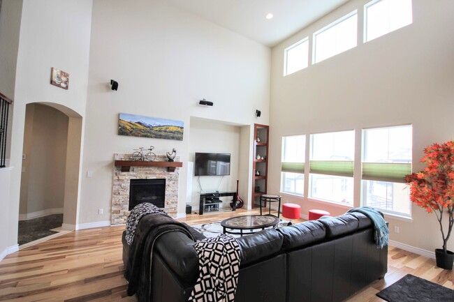 Building Photo - 687 Fossil Bed Cir