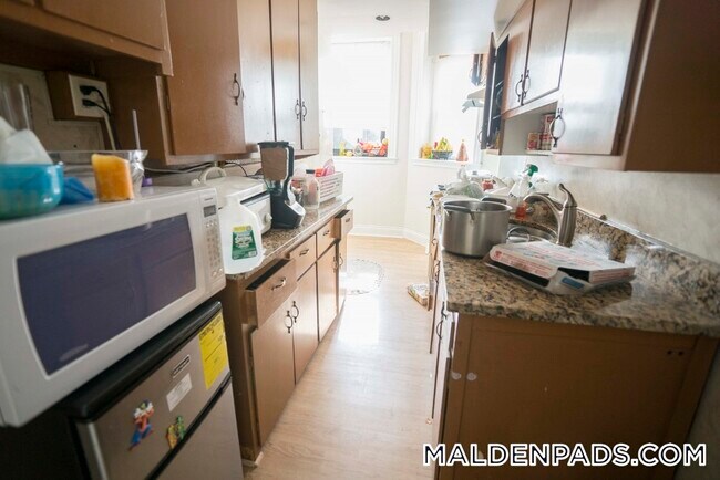 Building Photo - 17-19 Washington St.