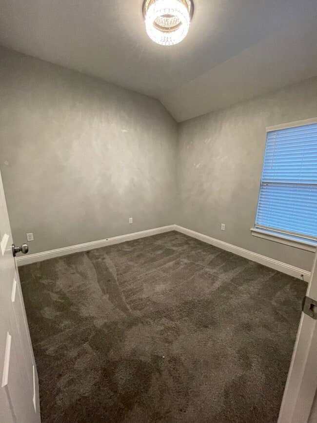 Building Photo - Gorgeous 3 Bedroom Home in South Bossier