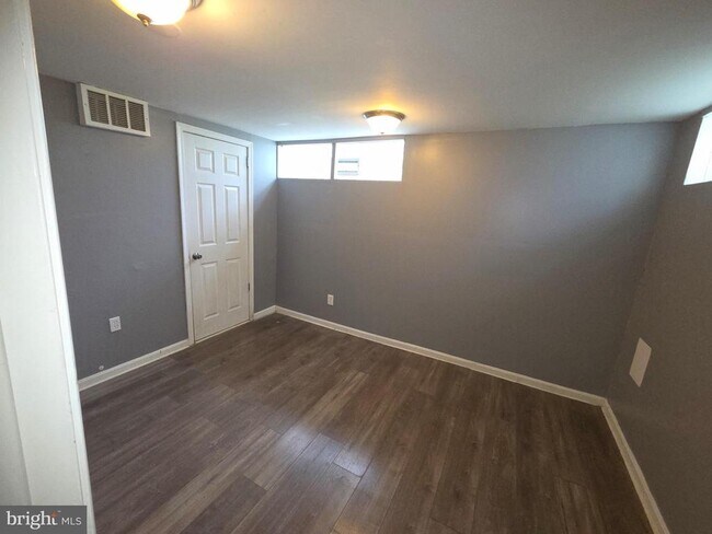 Building Photo - 1668 Kirkwood Rd