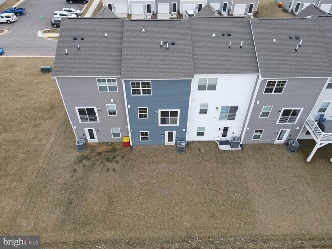Foto del edificio - 99 Gray Silver Rd