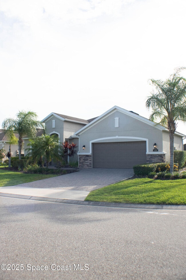 Building Photo - 7518 Bluemink Ln
