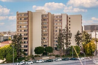 Westbury Tower - 321 S San Vicente Blvd
