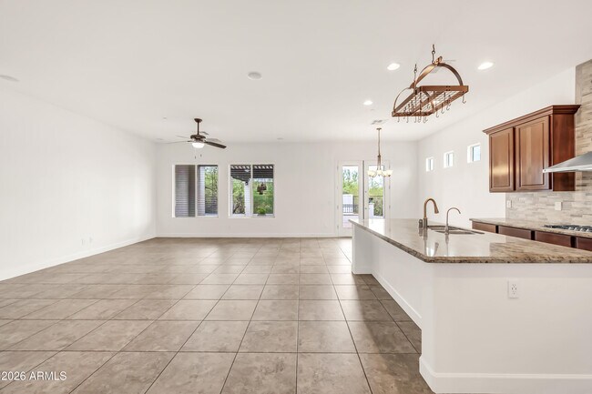 Foto del edificio - 16282 N 98th Way