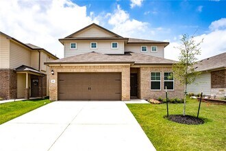 Building Photo - 421 Autumn Leaf Rd