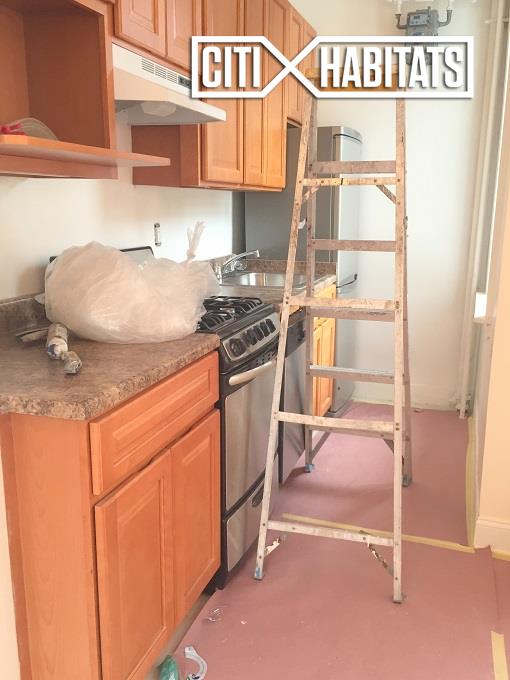 Foto del edificio - 311 E 72nd St