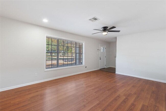 Foto del edificio - 7950 Wilmerdean St