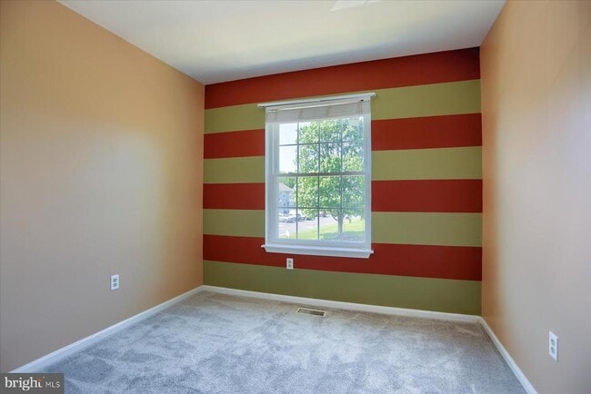 Foto del edificio - 618 Milford Ct
