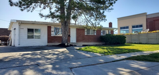 Building Photo - 5295 S 1760 W