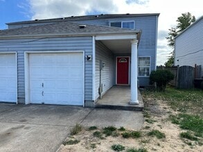 Building Photo - 4432 Fergus Ave