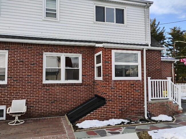 Foto del edificio - 276 Paterson Ave