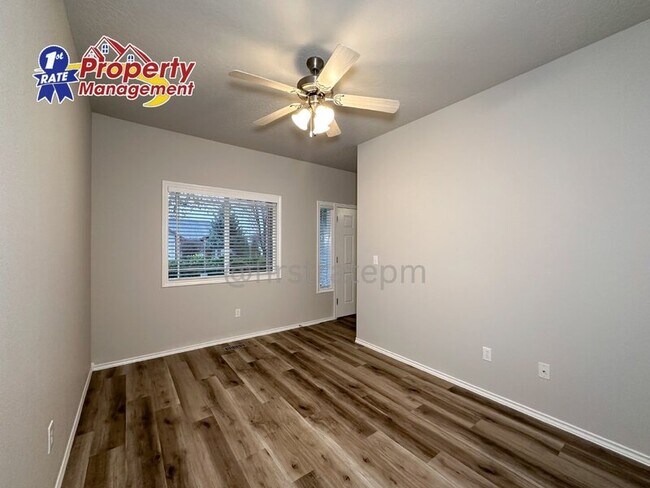 Foto del edificio - 2688 N Cinnamon Pl