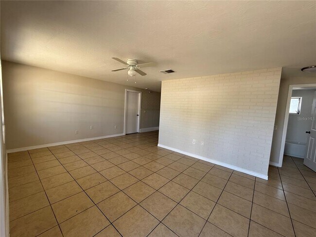 Foto del edificio - 6627 Jackson St