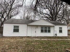 Building Photo - 9733 Dennis Dr