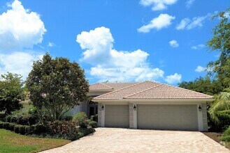 Building Photo - 919 Scherer Way