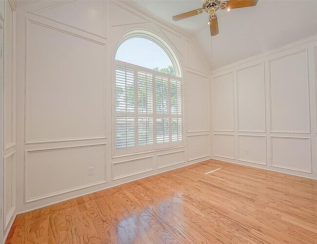 Foto del edificio - 2214 Old S Dr