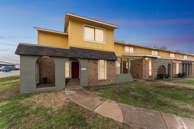 Foto principal - 2401 Doreen St