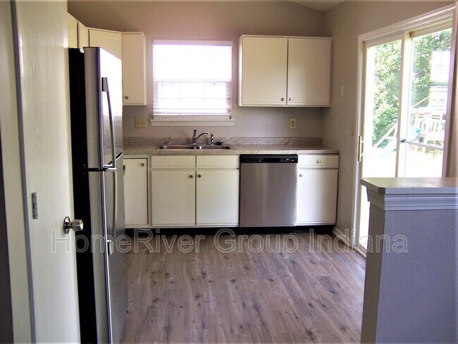 Foto del edificio - 3729 Lacebark Dr