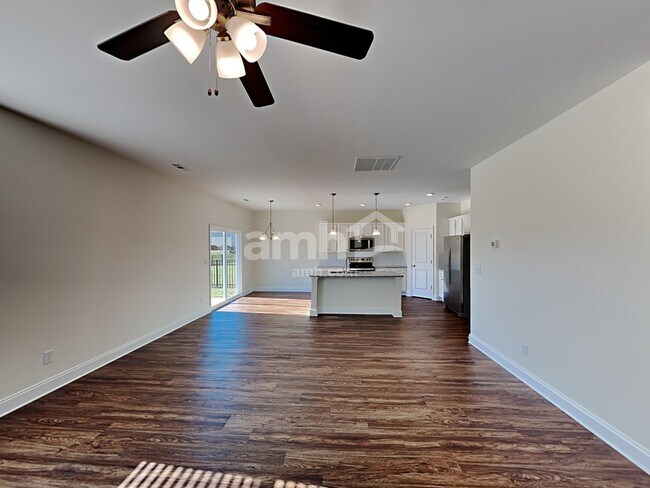 Foto del edificio - 4770 Chutney Dr