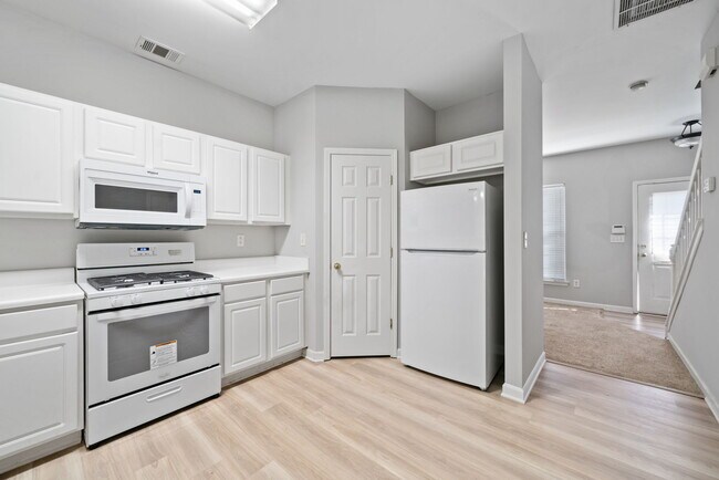 Foto del edificio - 3206 Hidden Cove Cir NW