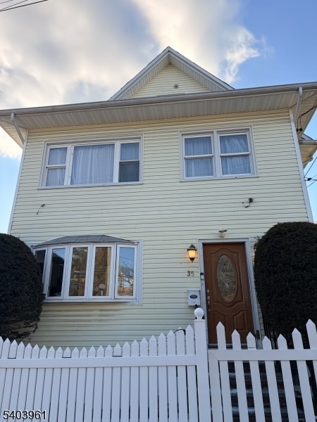 Building Photo - 35 Marsellus Pl