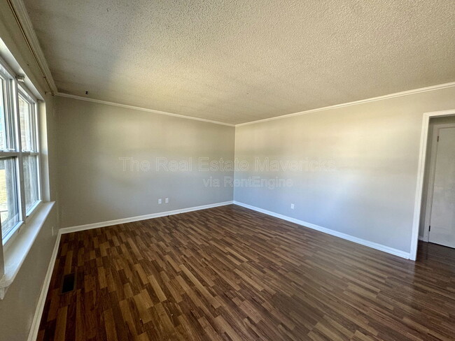 Photo - 3624 Missionaire Ave Townhome