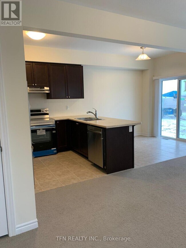 Photo du bâtiment - 184 Flagg Ave